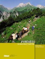 Couverture de Pyr&eacute;n&eacute;es, randonn&eacute;es insolites