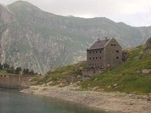 Randonn&eacute;e et trekking : Refuge de la Restanca