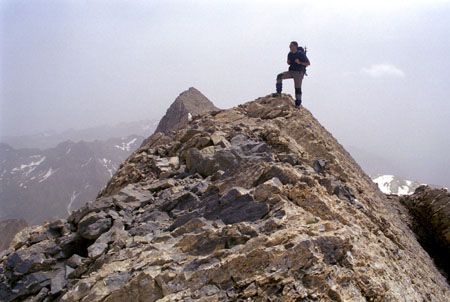 Randonn&eacute;e et trekking : Gd. Astazou depuis le Pt. Astazou