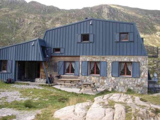 Randonn&eacute;e et trekking : Refuge de Bassi�s
