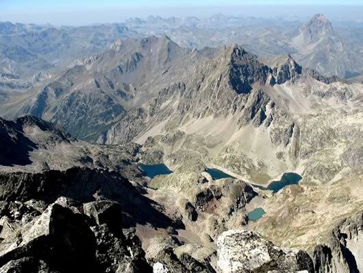 Randonn&eacute;e et trekking : Lacs d'Arriel depuis le sommet du Bala�tous