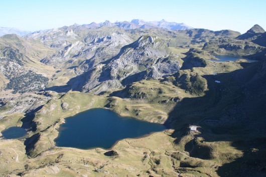 Randonn&eacute;e et trekking : Vue du pic d'Ayous