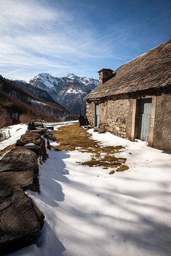 Randonn&eacute;e et trekking : Grange apr�s le pont de Crabiou