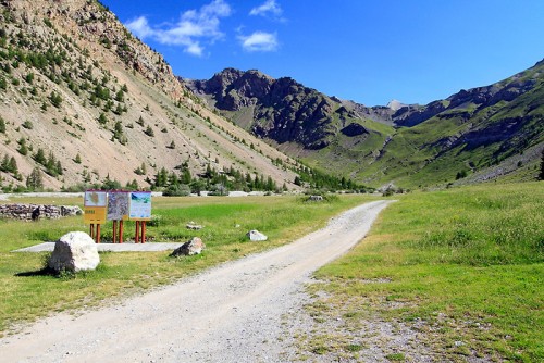 Randonn&eacute;e et trekking : Parking de Chambran
