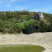 Lavogne et moulin, � c�t� du village de La Couvertoirade, Larzac