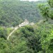 Village de Bez B�d�ne en Aveyron, vu depuis la route qui descend