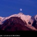 La lune sur le Mont Blanc