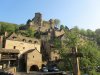 Belcastel, randonn�e dans un des plus beaux villages de France