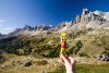 Mulebar devant le Massif des Cerces, dans les Alpes