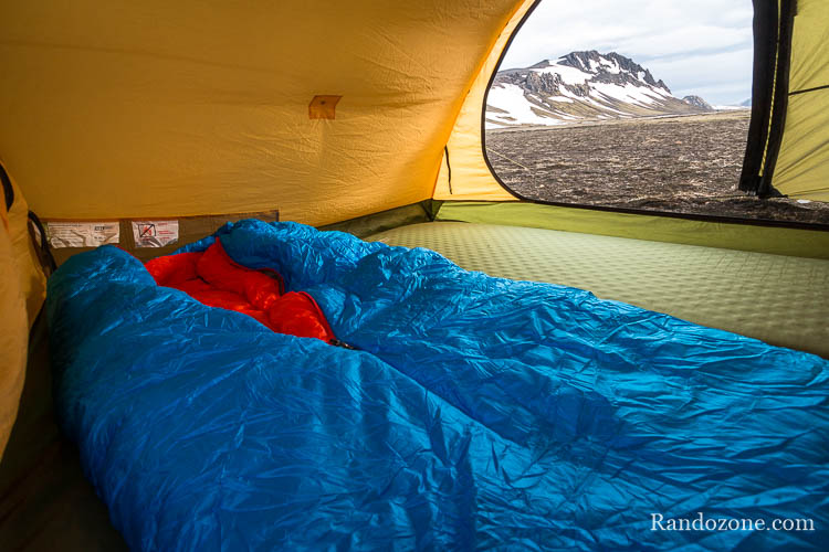 Sac de couchage très chaud pour le bivouac en montagne