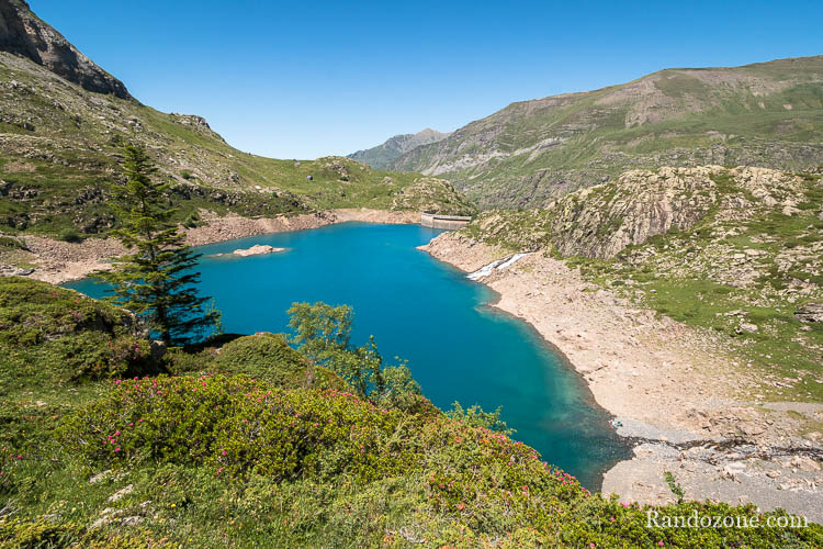 Lac des Gloriettes dans les Pyrénées