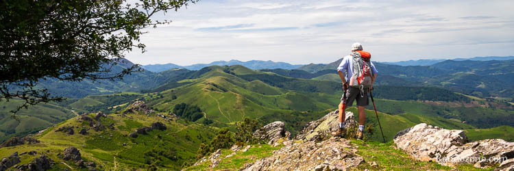 Sommet du Mondarrain dans le Pays Basque