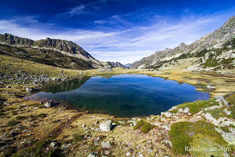 Lac de Couela Gran dans les Hautes-Pyr&eacute;n&eacute;es