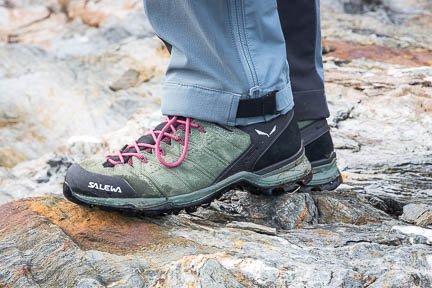Test et avis Test des chaussures de randonnée Salewa Alp Mate Mid en Laponie Test : Test des chaussures de randonnée Salewa Alp Mate Mid en Laponie