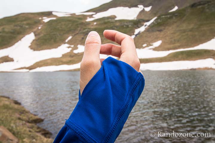 Test du tee-shirt Mountain Hardwear Butterlicious Long Sleeve 1/2 Zip dans les Pyrénées