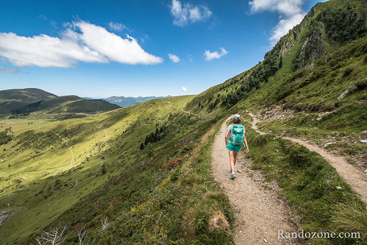 Nous reprenons le sentier de l'aller