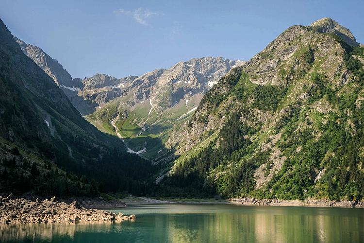 Lac du Lauvitel. Photo de Thomas Aubaud sur Unsplash Lac du Lauvitel. Photo de Thomas Aubaud sur Unsplash
