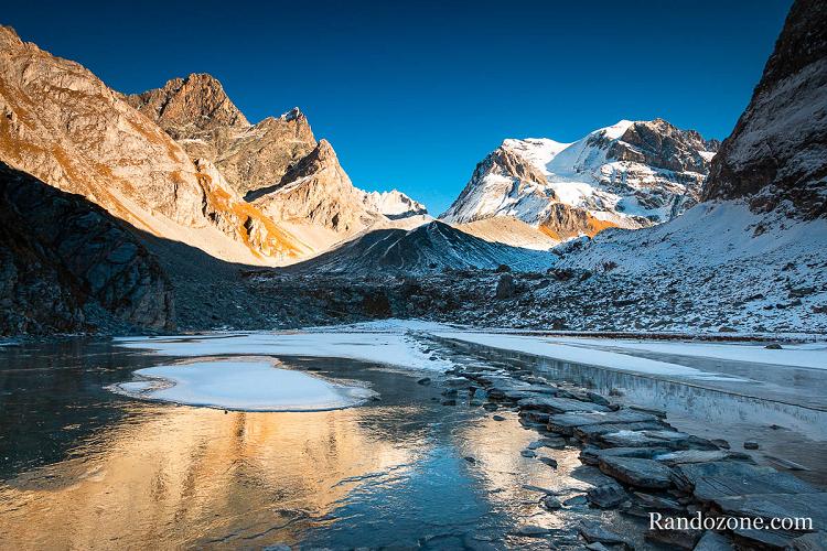 Lac des Vaches dans le massif de la Vanoise