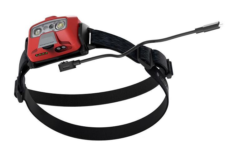 Système de recharge aimanté de la frontale Led Lenser HF6R Core