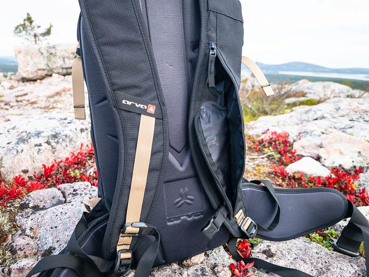 Sac à dos Arva Ride 30+ : poche sur la bretelle Sac à dos Arva Ride 30+ : poche sur la bretelle