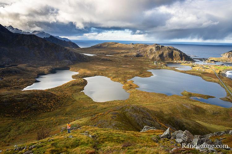 Plus on monte, plus la vue sur les lacs est magnifique