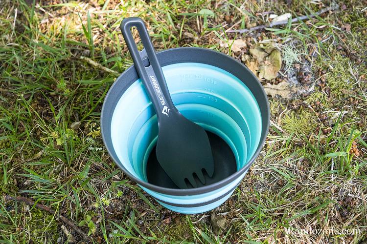 Gobelet et fourchette du kit de cuisine Sea to Summit Frontier Ultralight
