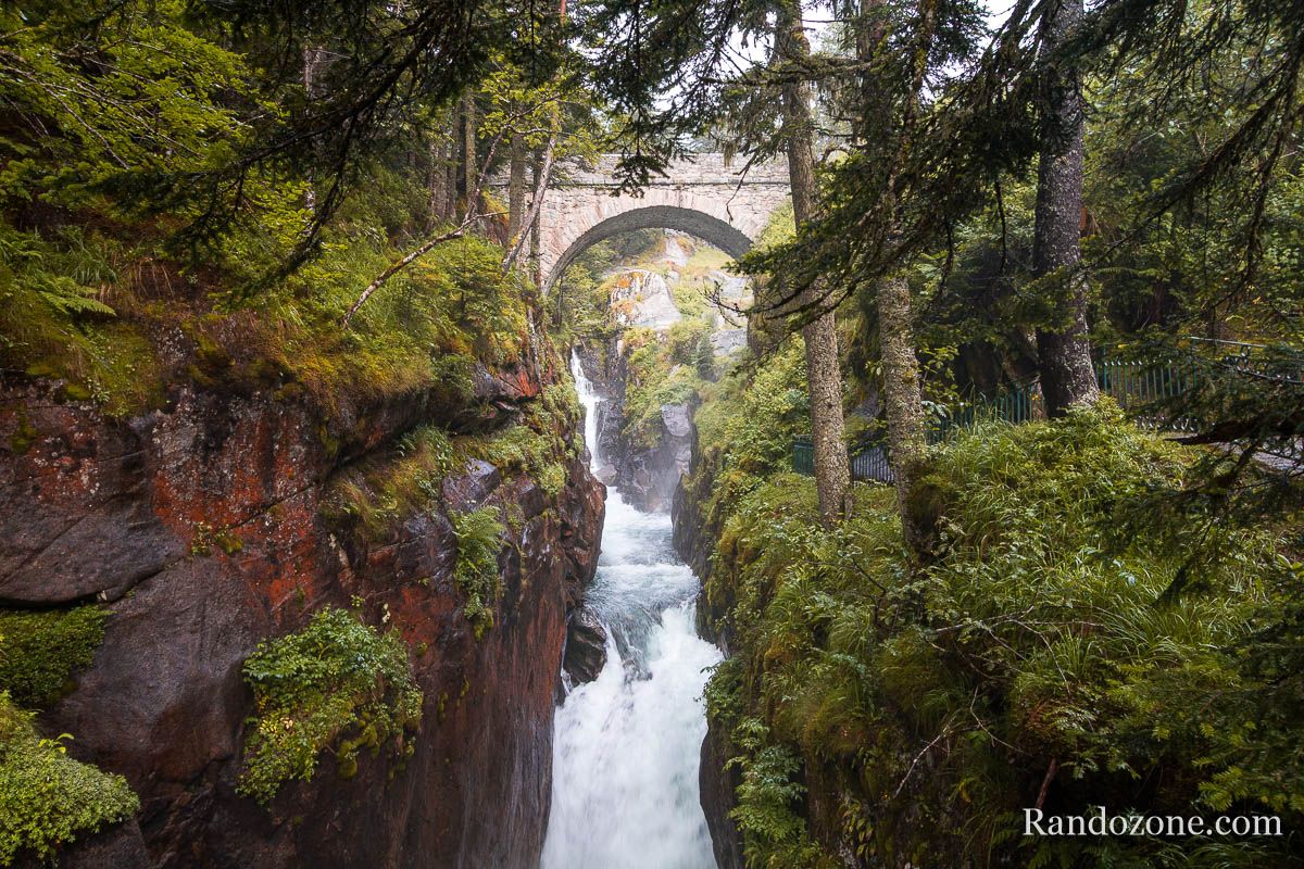 Randonnées de rêve dans les Hautes-Pyrénées : Quelle est cette ville stratégique pour découvrir des itinéraires fabuleux ? Randonnées de rêve dans les Hautes-Pyrénées : Quelle est cette ville stratégique pour découvrir des itinéraires fabuleux ?