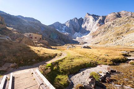 Actualit&eacute; : Randonneurs, attention : le refuge des Oulettes de Gaube est ferm� jusqu'� l'�t� 2026