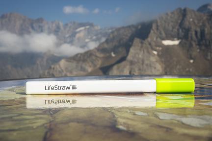 Actualité : LifeStraw Sip : 88 grammes pour filtrer bactéries et microplastiques en randonnée