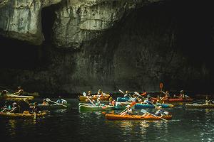 ACTIVITE Faire du canoë-kayak dans les gorges de l'Ardèche Faire du canoë-kayak dans les gorges de l'Ardèche