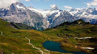 Vido : Trekking Swiss Alps with Drone