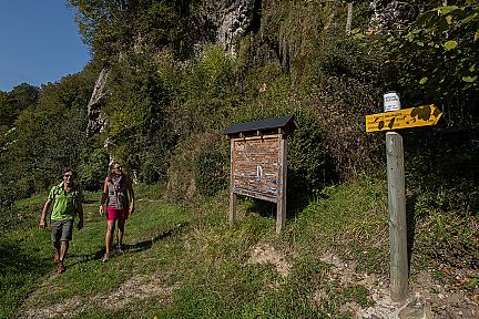 Balade facile à Bedous : nature, patrimoine et la légende de la Roche qui Pleure Actualité : Balade facile à Bedous : nature, patrimoine et la légende de la Roche qui Pleure