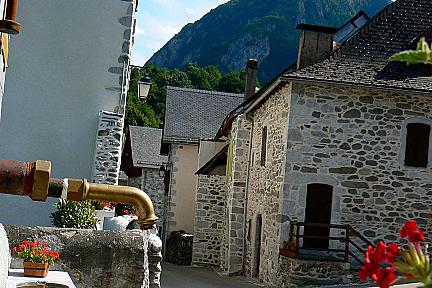 Le Tour du Bialaa : randonnée facile et immersion pyrénéenne Actualité : Le Tour du Bialaa : randonnée facile et immersion pyrénéenne
