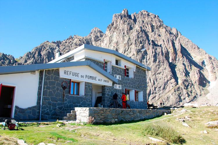 Refuge de Pombie par Caillou de Soques