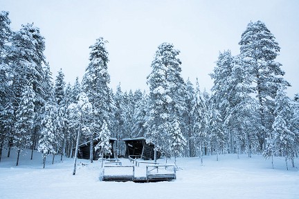 Un abri de jour en deux parties en Finlande