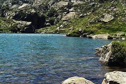 Campanal de Larrens depuis le lac de la Glère