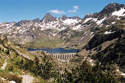 Lac et barrage de Respumoso