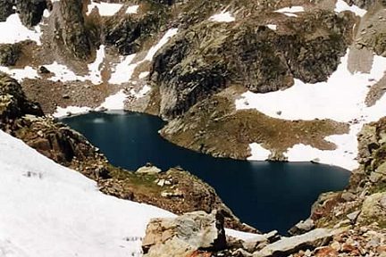 Lac d'Ariel en venant du refuge de Larribet.