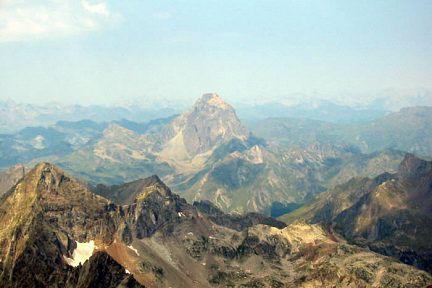 Pic du Midi d'Ossau vu depuis son sommet