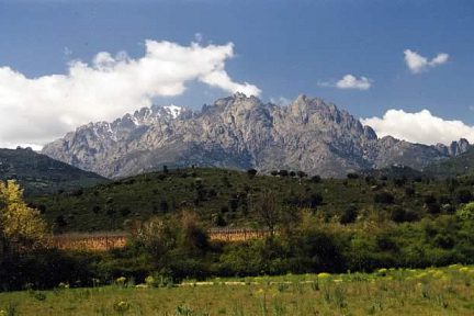 On passe devant les Aiguilles de Popolasca