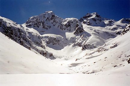 Lac d'Estom-Soubiran en hiver