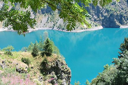 Lac du Lauvitel depuis la brèche du Périer