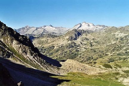 Massif du Néouvielle vu du col de Port Bielh