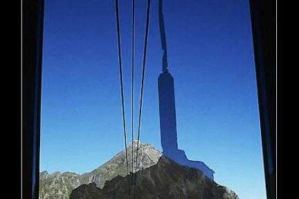 Montée en téléphérique au Pic du Midi de Bigorre
