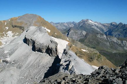 Brèche de Roland et Taillon depuis le Casque du Marboré
