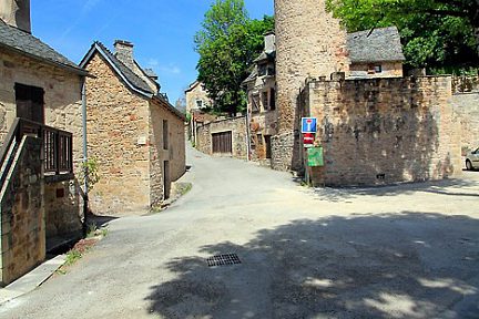 Maisons en pierres dans le village de Bozouls