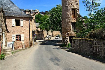 On se balade dans le village de Bozouls
