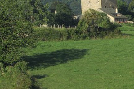 La Tour de Masse depuis le chemin PR où je fais du VTT