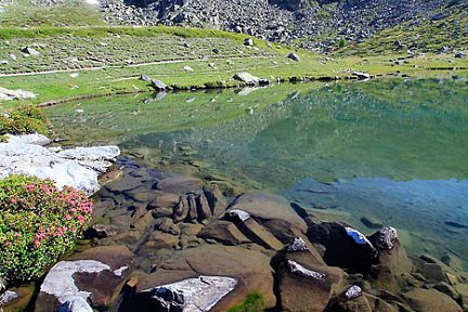 Lac Laramon dans les Alpes