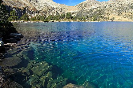 Lac d'Aumar accessible en voiture depuis Saint-Lary